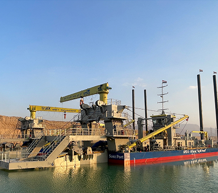 La draga a spacco più grande del mondo in Egitto