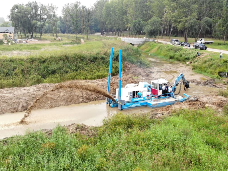 Draga multifunzionale anfibia semovente (500 m3/h) per acque poco profonde