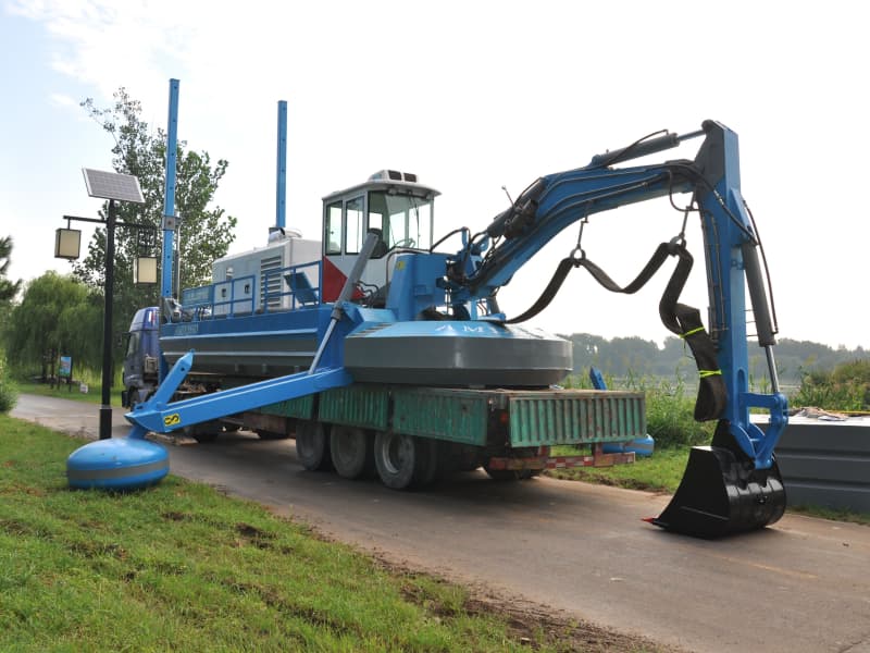 Draga multifunzionale anfibia semovente (500 m3/h) per acque poco profonde