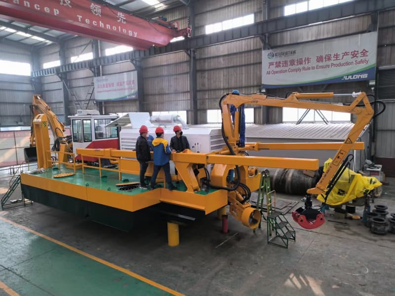 Draga multifunzionale anfibia (900 M3/h) con pompa di aspirazione/benna