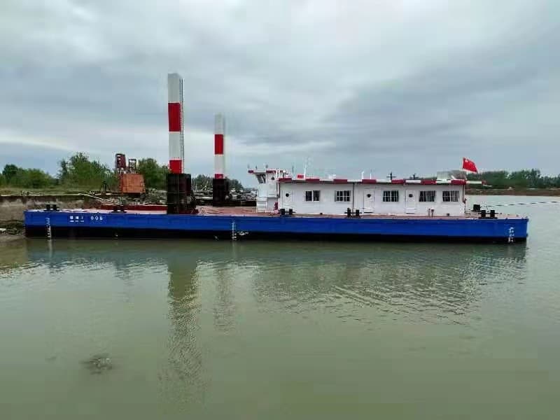 Piattaforma di lavoro personalizzata per escavatori e draghe retroescavatori per operazioni di escavazione