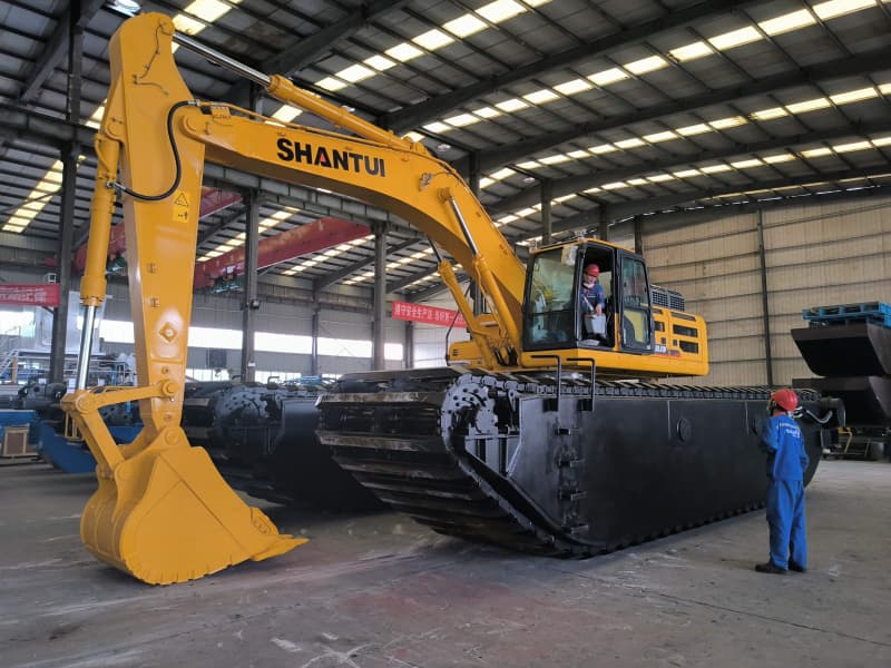 Escavatore dragante anfibio da 5-40T per dragaggio di porti fluviali e lacustri